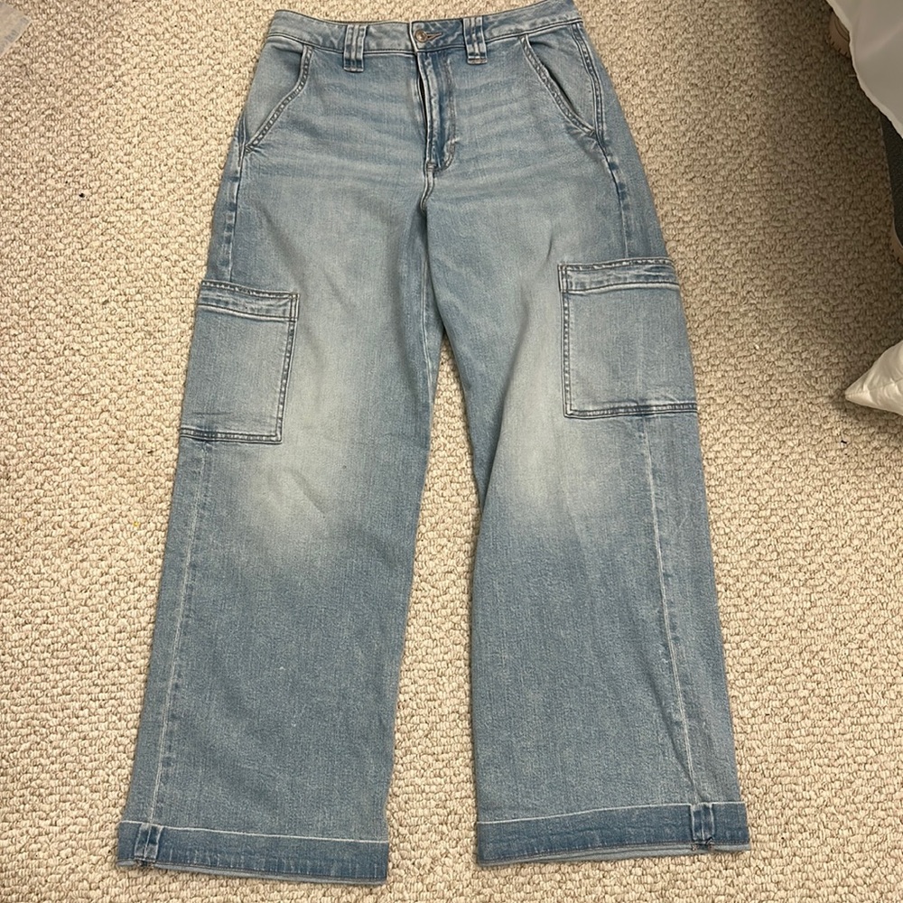 ⚠️⚠️Do Not Buy⚠️⚠️ Looking to trade these brand new size 6 for a size 4!!